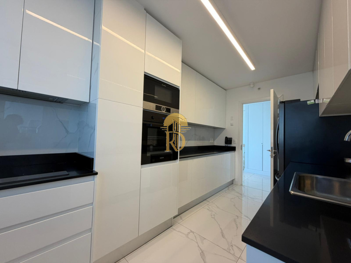 Apartamento en Venta de 3 dormitorios en Paramount , Punta del este -id-821-24