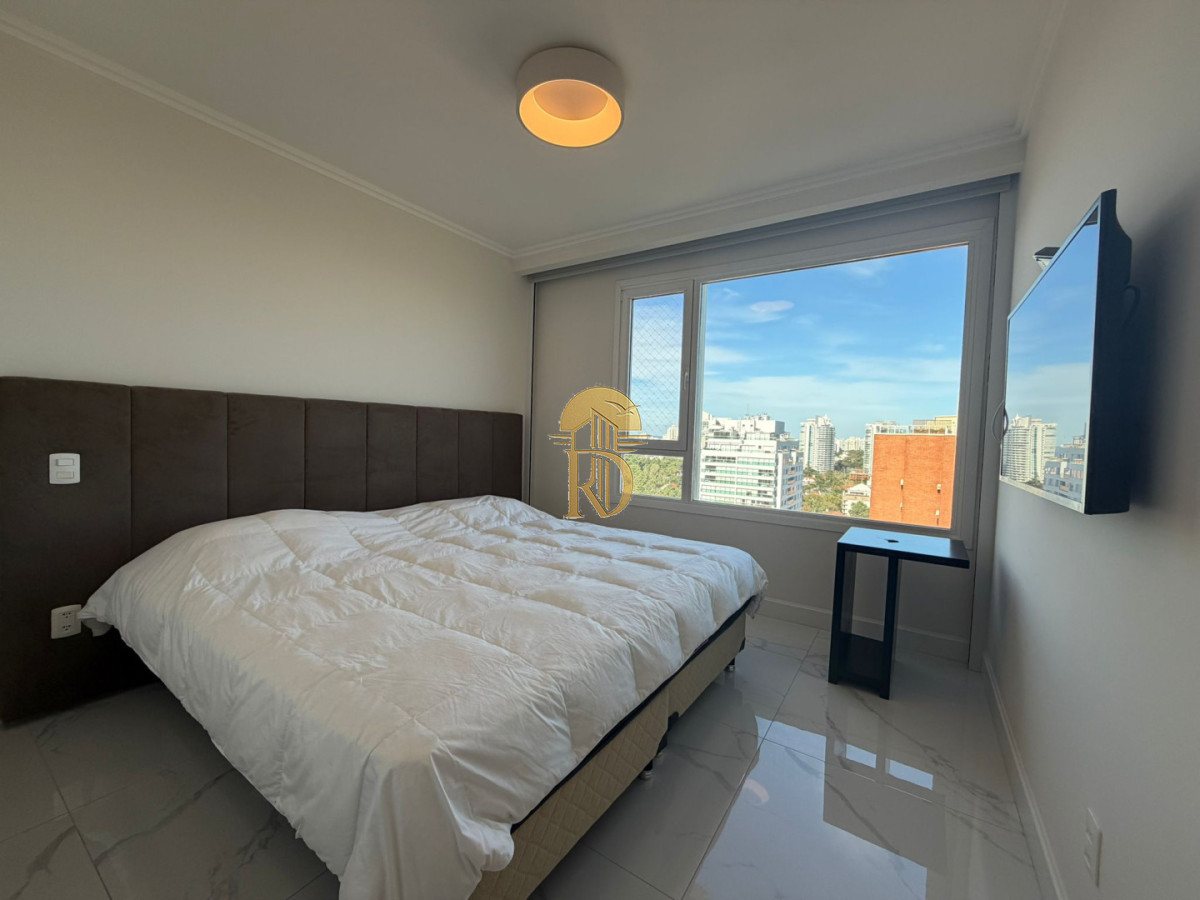 Apartamento en Venta de 3 dormitorios en Paramount , Punta del este -id-821-22