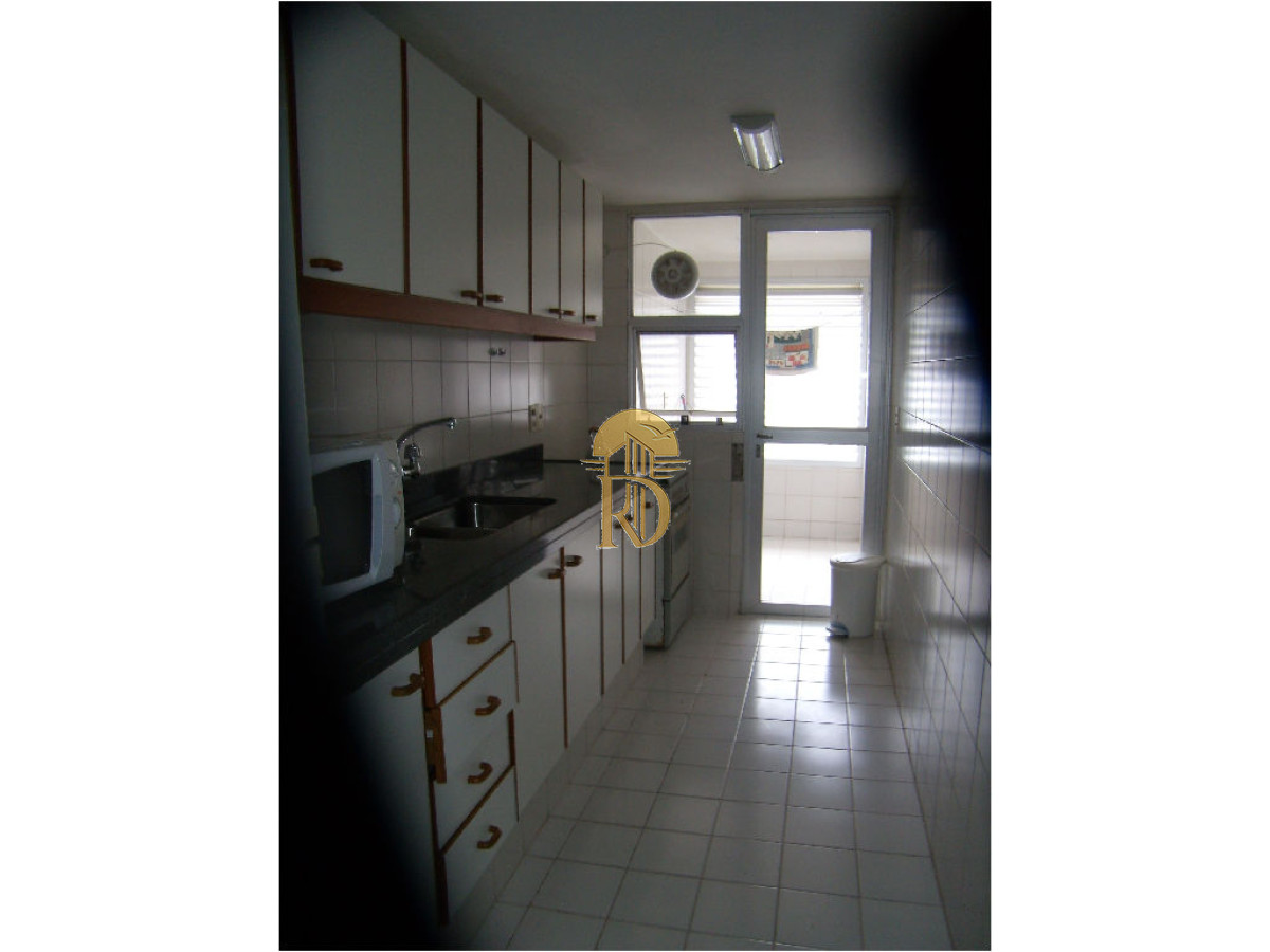 Apartamento en Venta de 2 dormitorios y medio en Punta del este , Playa Brava , Edificio Long Beach -id-818-12