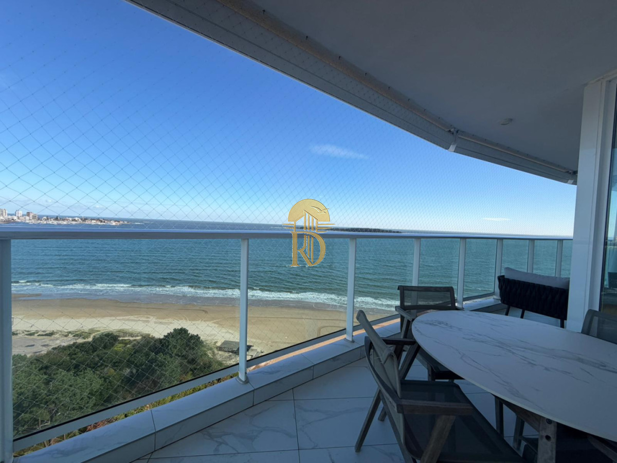 Apartamento en Venta de 3 dormitorios en Paramount , Punta del este -id-821-3