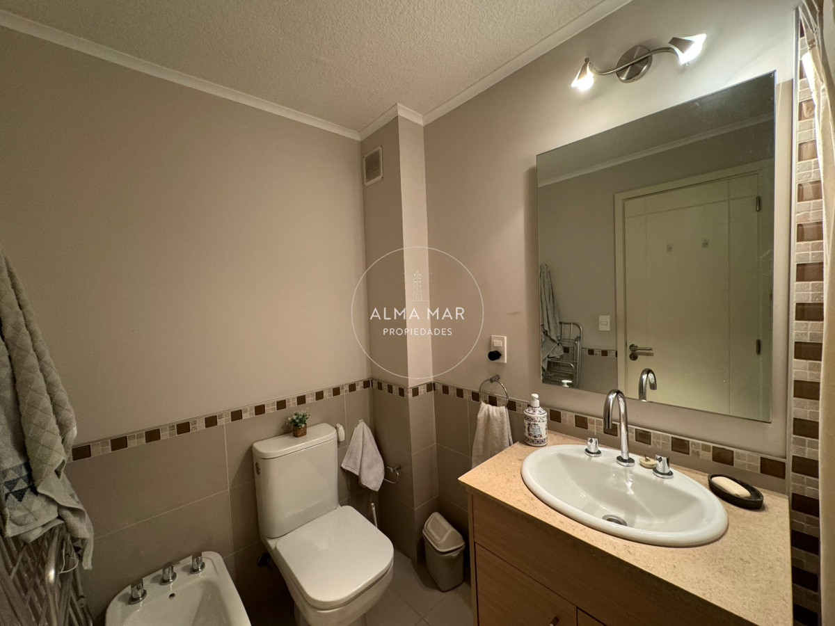 Apartamento ID.4320 - CÓMODO APARTAMENTO EN OCEAN DRIVE 