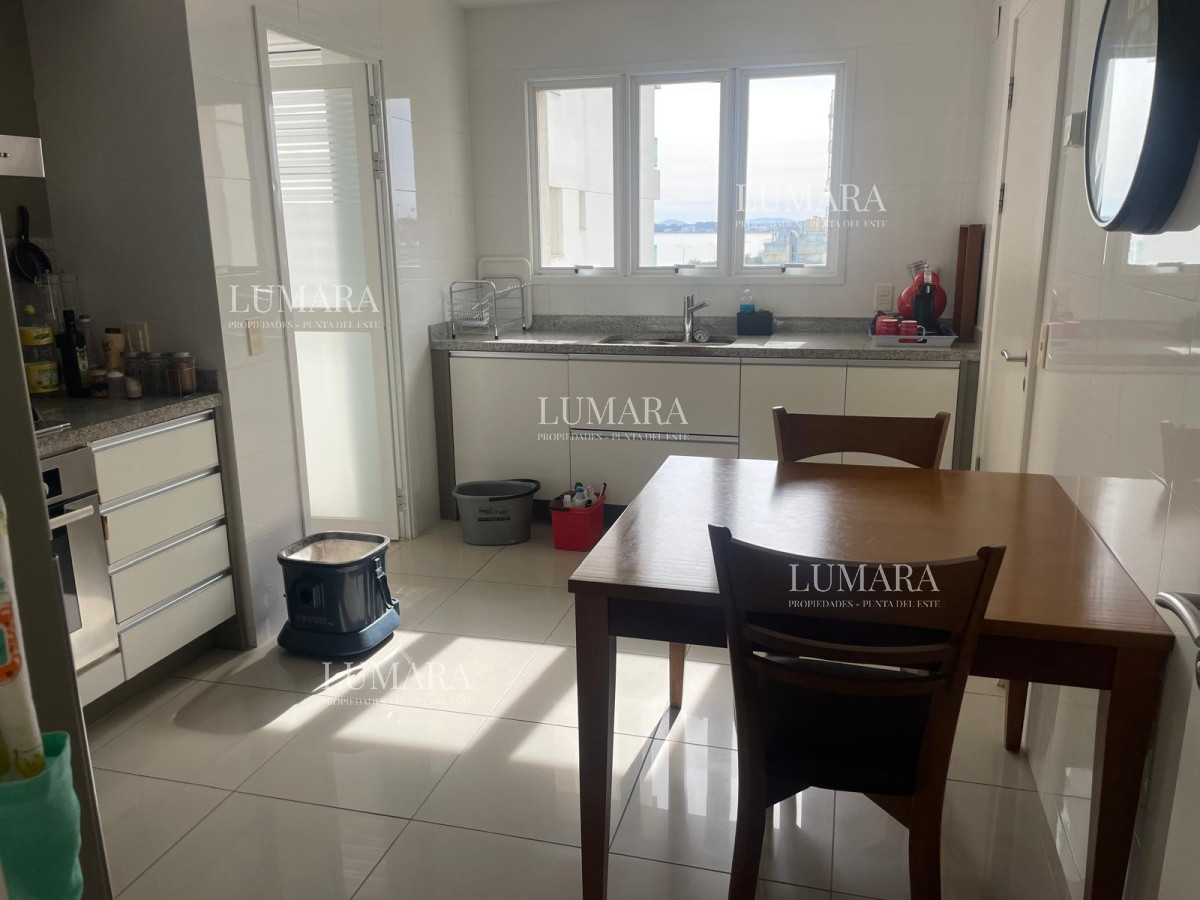 Apartamento ID.943 - Primera fila mansa con todos los 