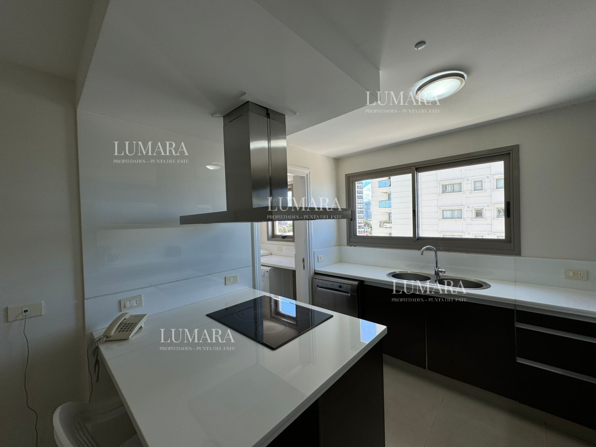 Apartamento ID.616 - Brava, 3 dormitorios y dependencia