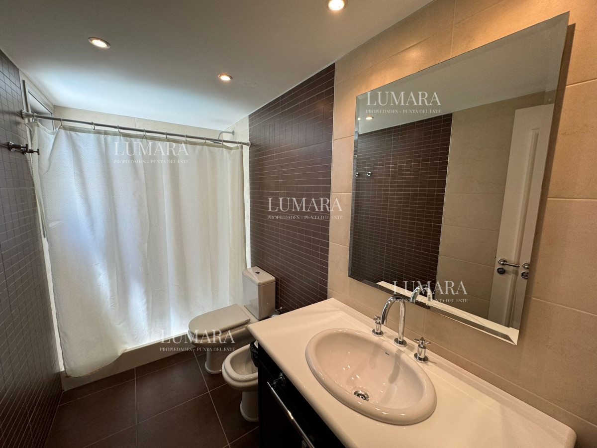 Apartamento ID.616 - Brava, 3 dormitorios y dependencia