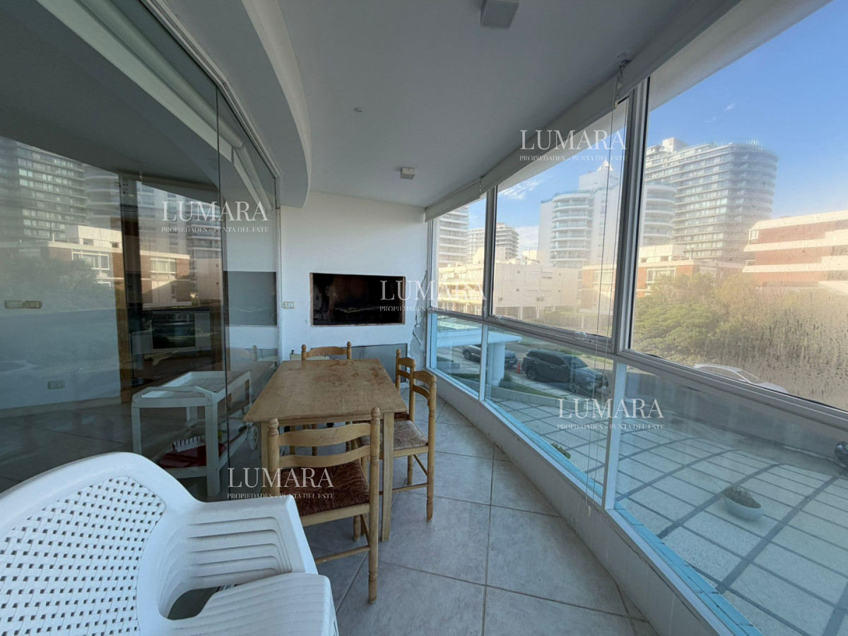 Apartamento ID.3084 - Apartamento en venta de 3 dormitorios en Punta del este , Playa brava , 