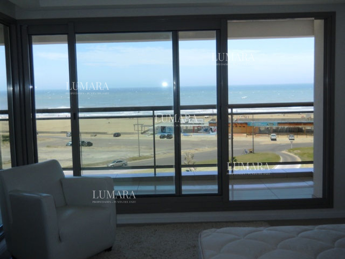 Apartamento ID.616 - Brava, 3 dormitorios y dependencia