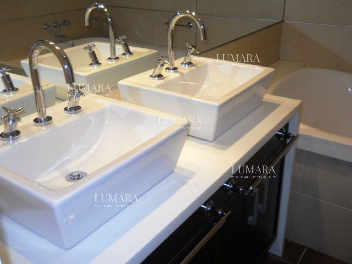 Apartamento ID.616 - Brava, 3 dormitorios y dependencia