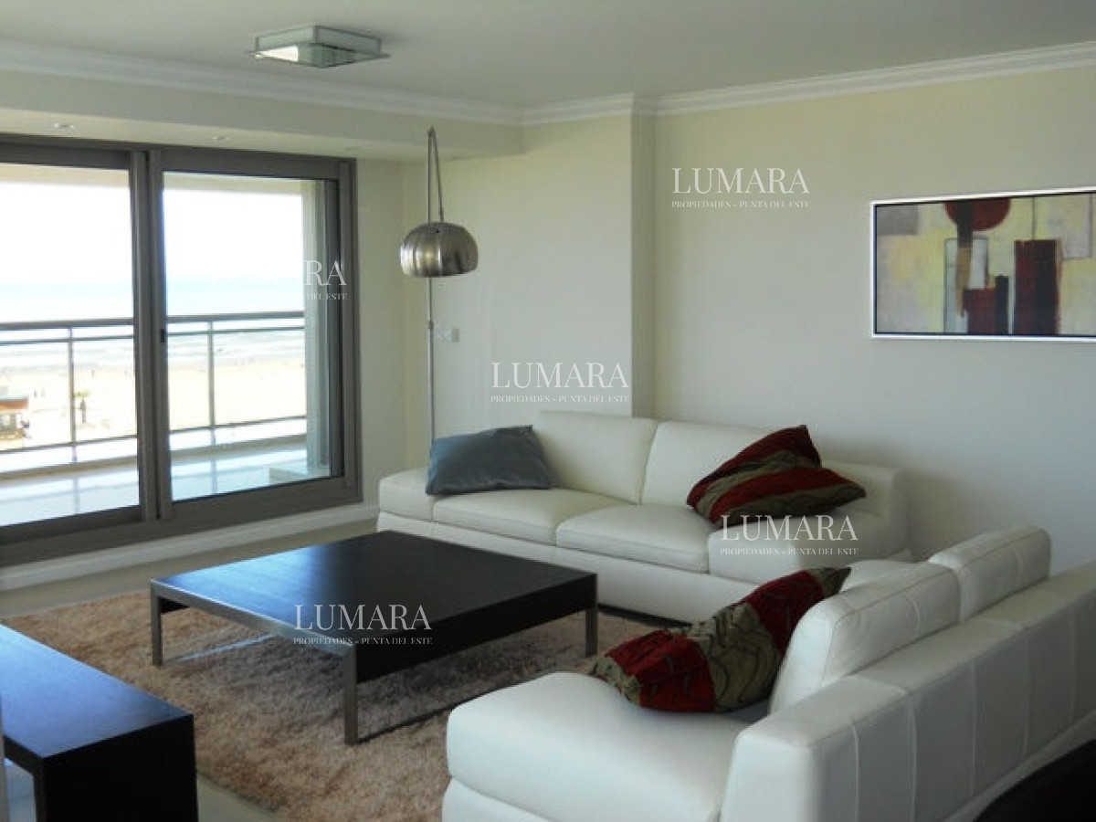 Apartamento ID.616 - Brava, 3 dormitorios y dependencia