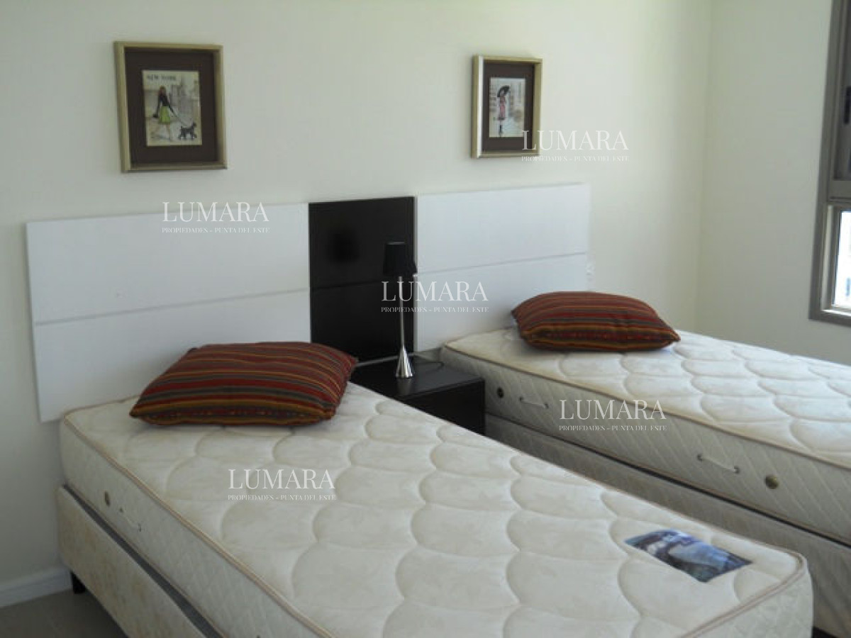 Apartamento ID.616 - Brava, 3 dormitorios y dependencia