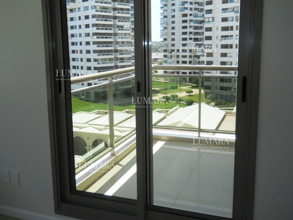Apartamento ID.616 - Brava, 3 dormitorios y dependencia