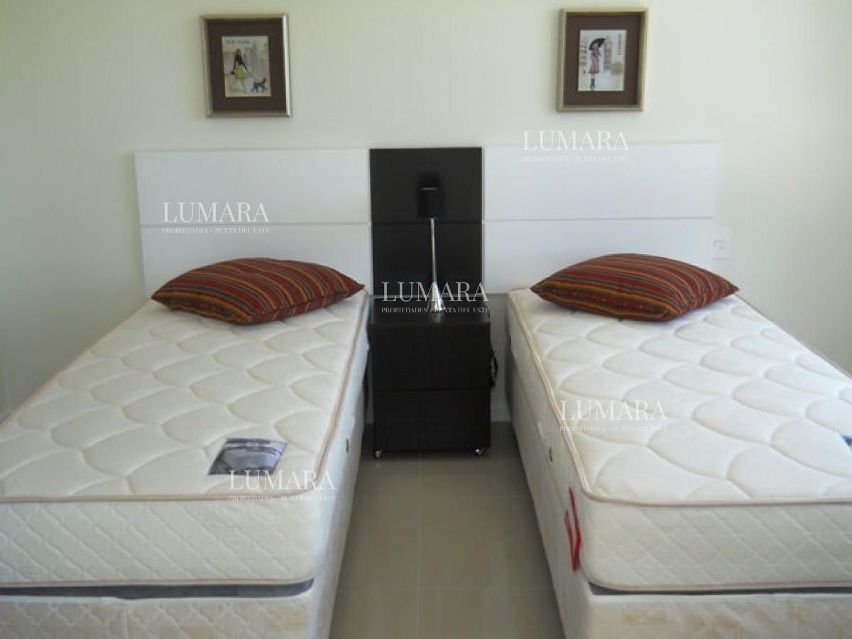 Apartamento ID.616 - Brava, 3 dormitorios y dependencia