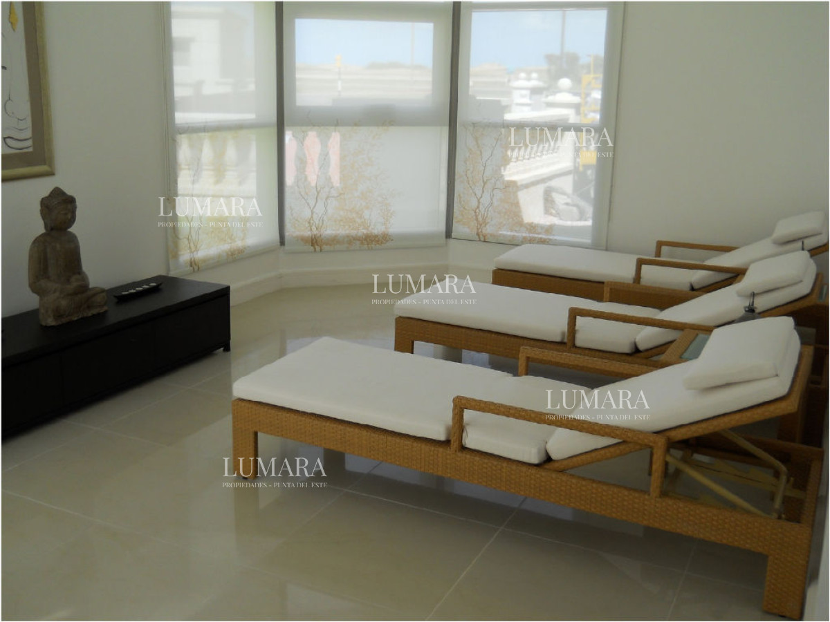 Apartamento ID.616 - Brava, 3 dormitorios y dependencia