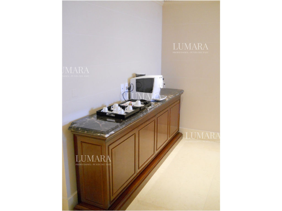 Apartamento ID.616 - Brava, 3 dormitorios y dependencia