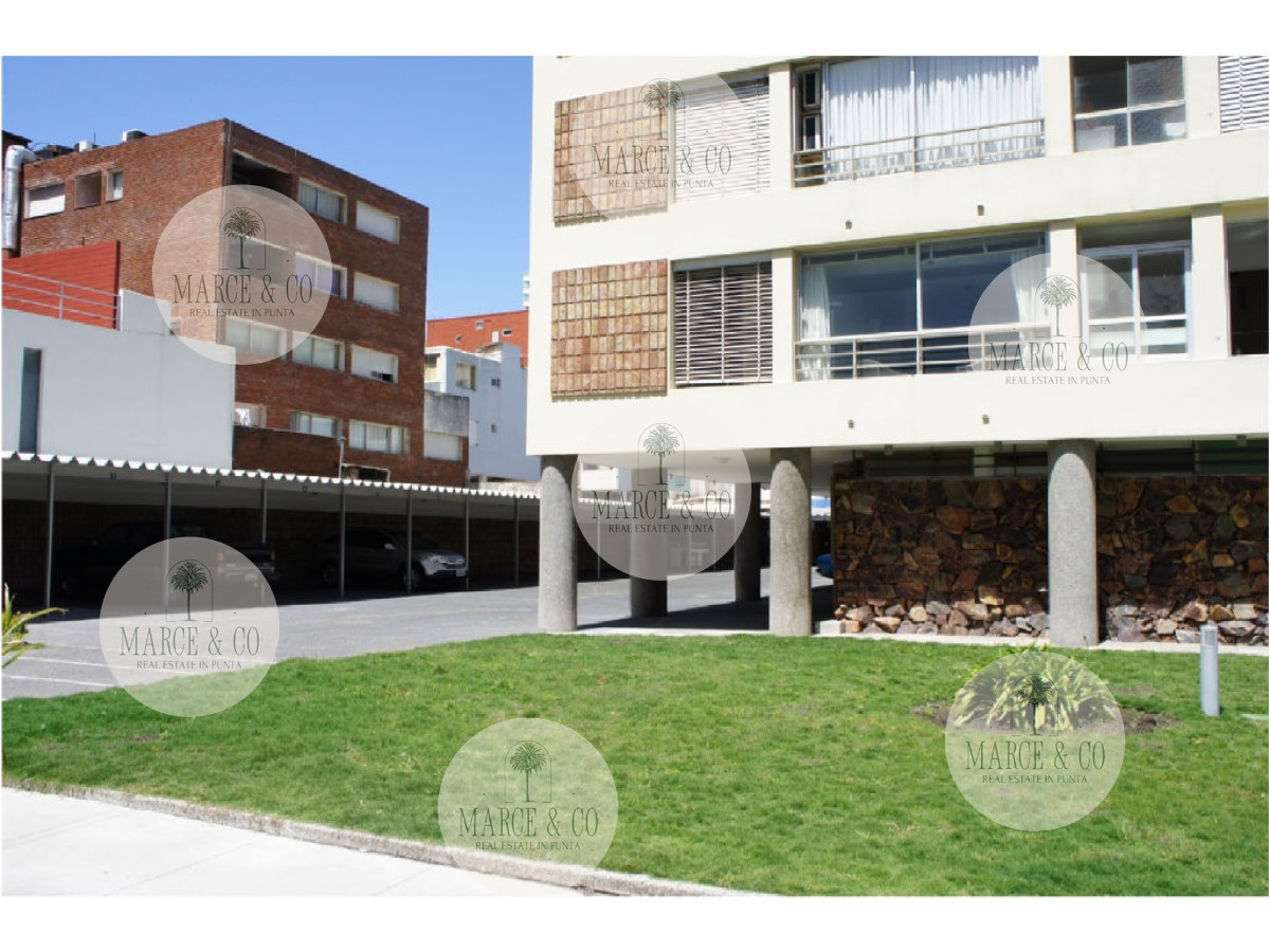 Apartamento ID.1216 - Sobre calle 20 y a pasos de todo!!