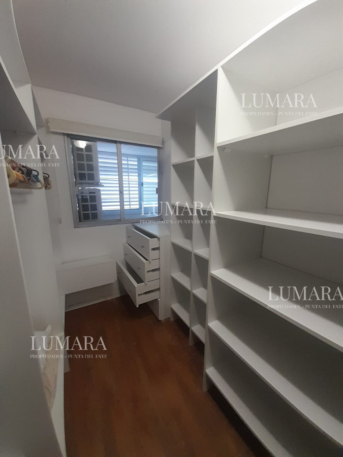 Apartamento ID.2136 - Mansa frente al mar con piscina gym parrilleros  cochera para 3 autos