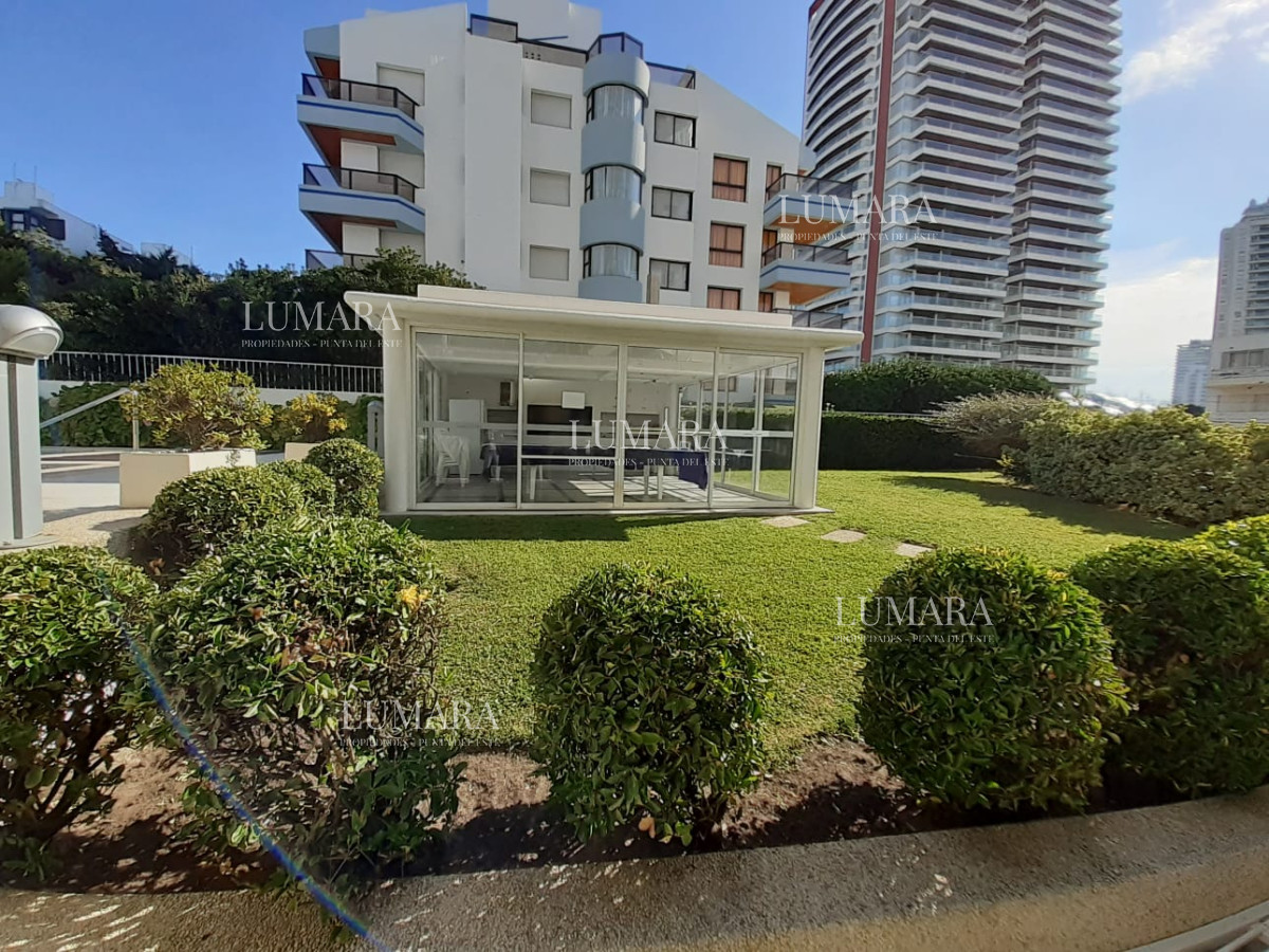 Apartamento ID.3084 - Apartamento en venta de 3 dormitorios en Punta del este , Playa brava , 