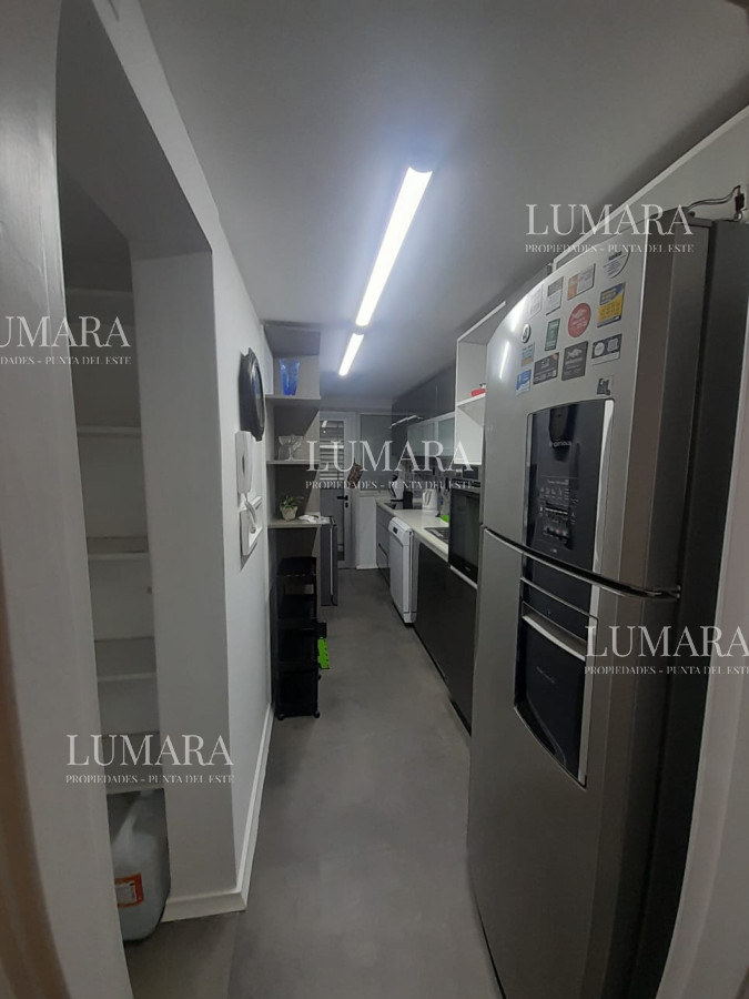 Apartamento ID.2136 - Mansa frente al mar con piscina gym parrilleros  cochera para 3 autos