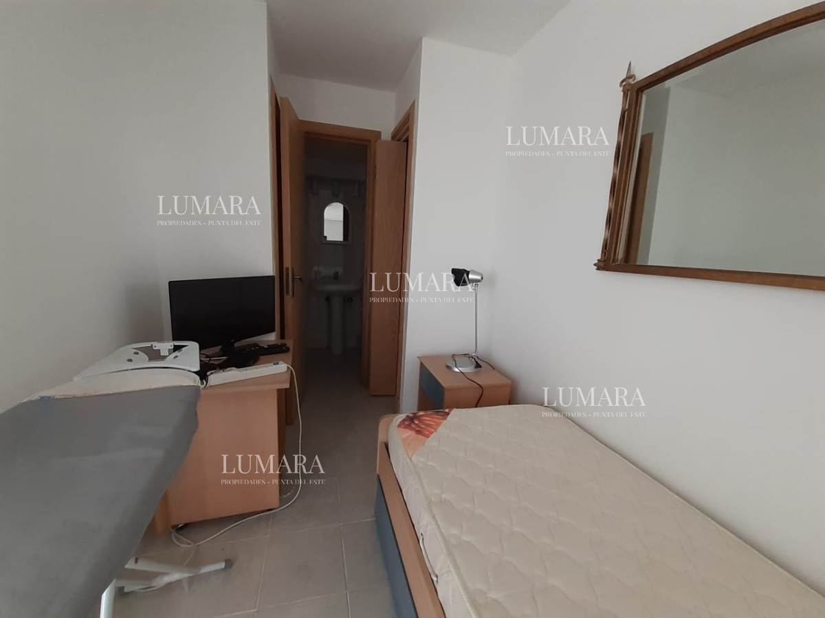 Apartamento ID.3084 - Apartamento en venta de 3 dormitorios en Punta del este , Playa brava , 