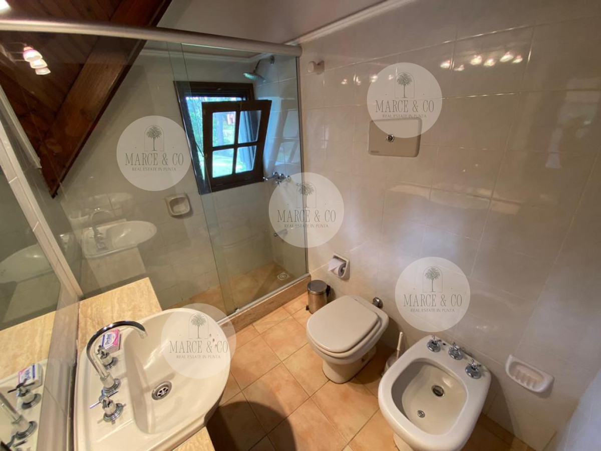 Casa ID.733 - ESPECTACULAR CASA EN LUGANO 5 DORMITORIOS 4 BAÑOS 