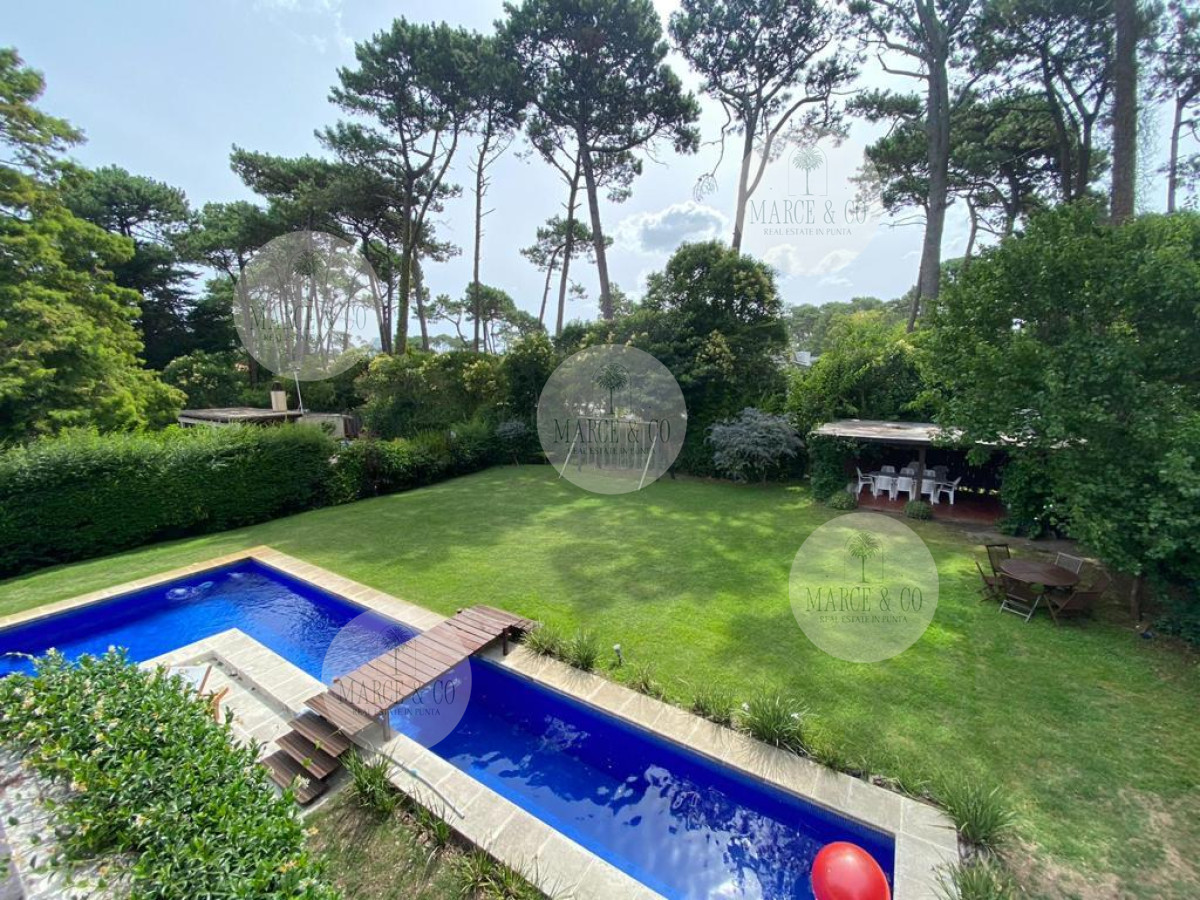 Casa ID.733 - ESPECTACULAR CASA EN LUGANO 5 DORMITORIOS 4 BAÑOS 