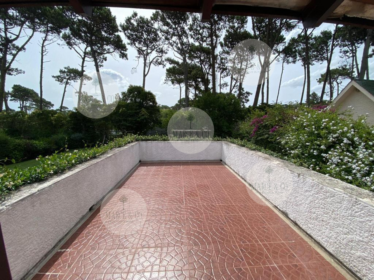 Casa ID.733 - ESPECTACULAR CASA EN LUGANO 5 DORMITORIOS 4 BAÑOS 
