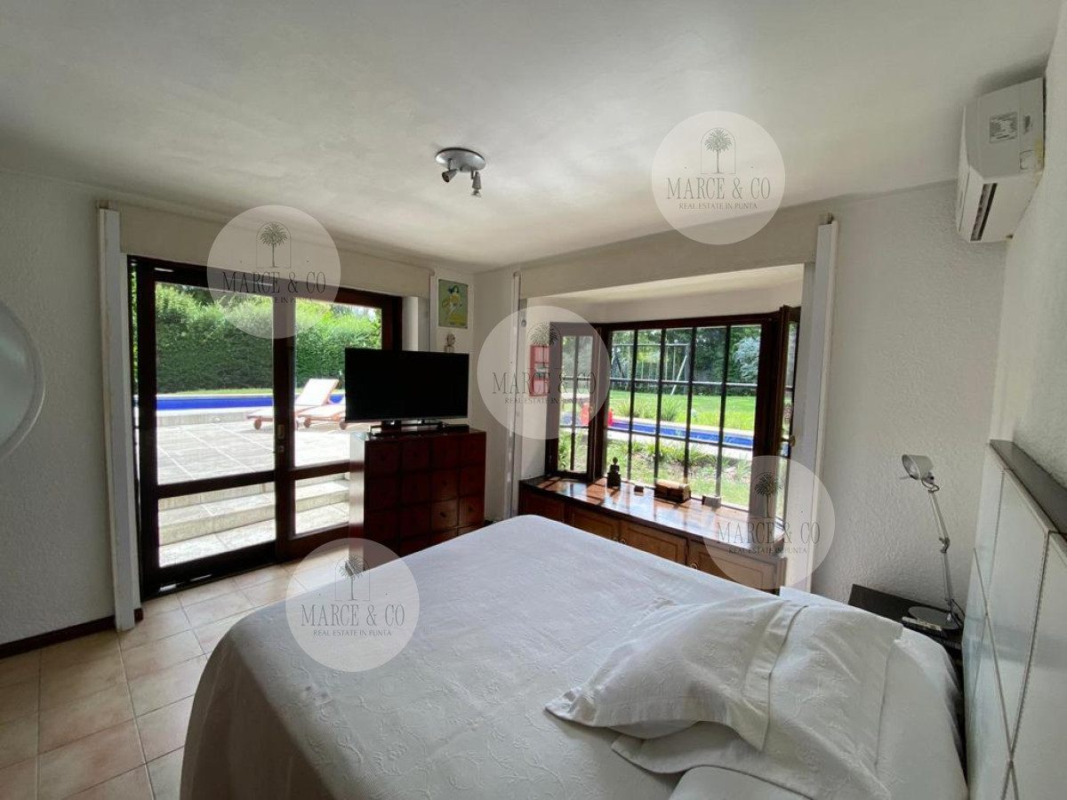 Casa ID.733 - ESPECTACULAR CASA EN LUGANO 5 DORMITORIOS 4 BAÑOS 