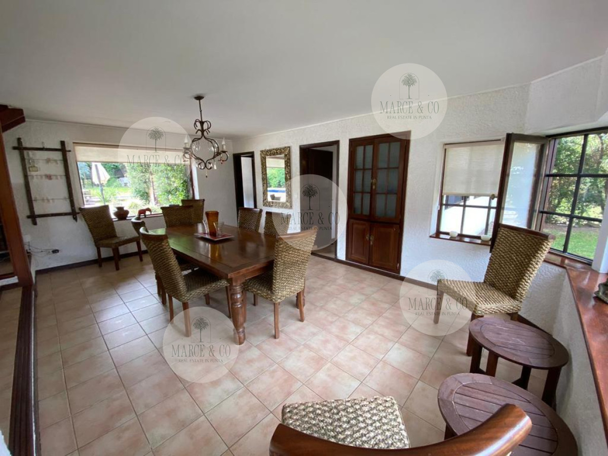 Casa ID.733 - ESPECTACULAR CASA EN LUGANO 5 DORMITORIOS 4 BAÑOS 