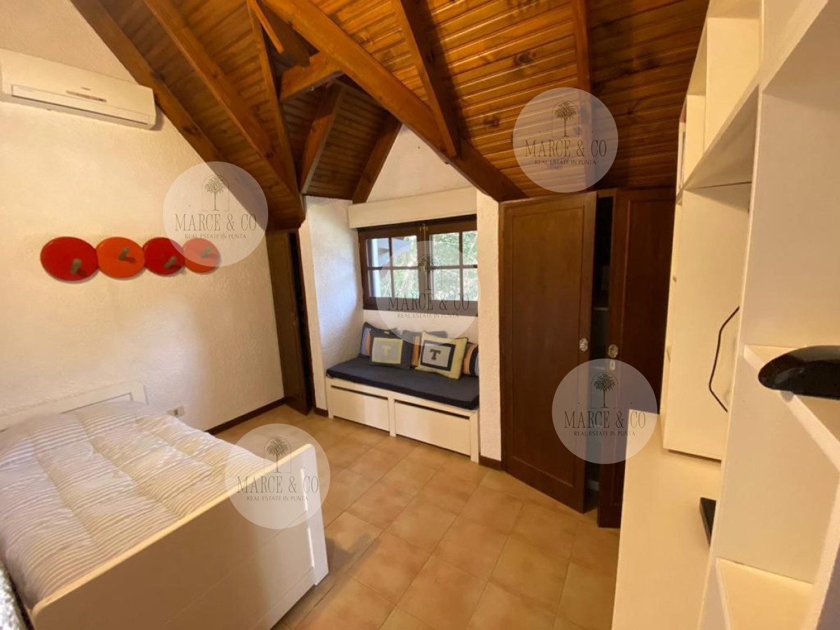 Casa ID.733 - ESPECTACULAR CASA EN LUGANO 5 DORMITORIOS 4 BAÑOS 