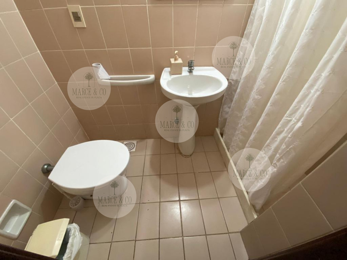 Casa ID.733 - ESPECTACULAR CASA EN LUGANO 5 DORMITORIOS 4 BAÑOS 