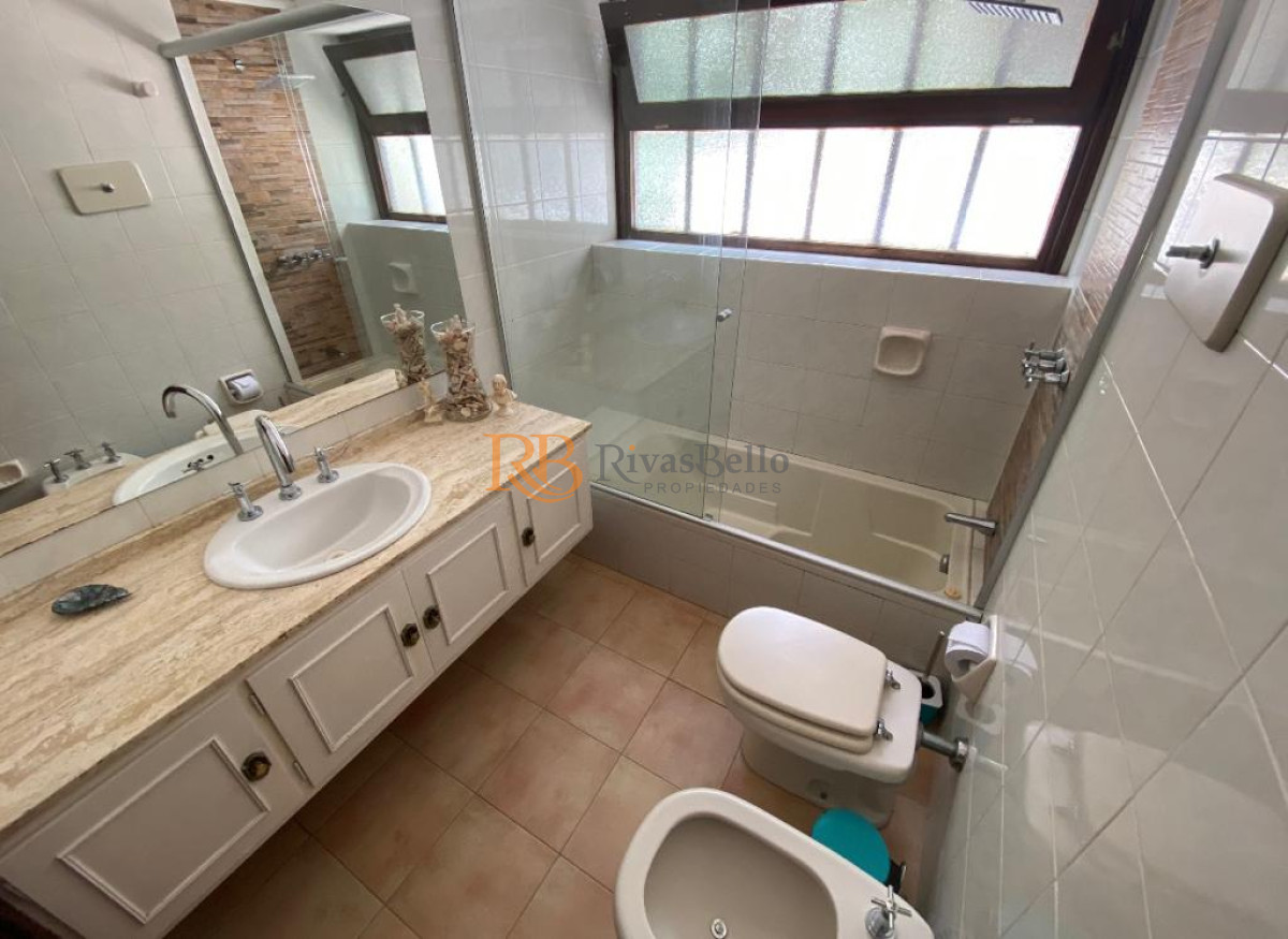 Casa ID.76 - ESPECTACULAR CASA EN LUGANO 5 DORMITORIOS 4 BAÑOS 
