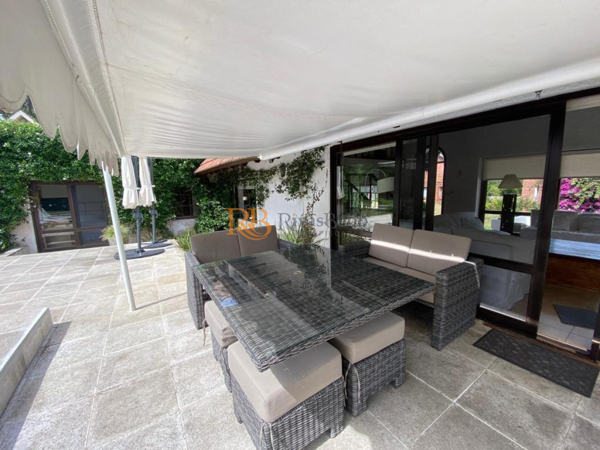 Casa ID.76 - ESPECTACULAR CASA EN LUGANO 5 DORMITORIOS 4 BAÑOS 