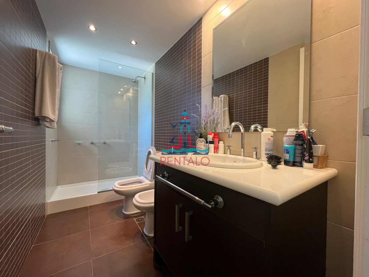 Apartamento ID.294 - Apartamento de 4 dormitorios en venta en Punta del este imperiale