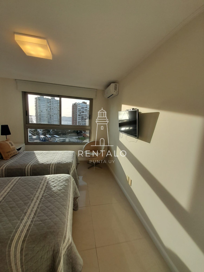 Apartamento ID.843 - Apartamento en venta de 3 dormitorios en Punta del este , Torre Imperiale , Playa Mansa 