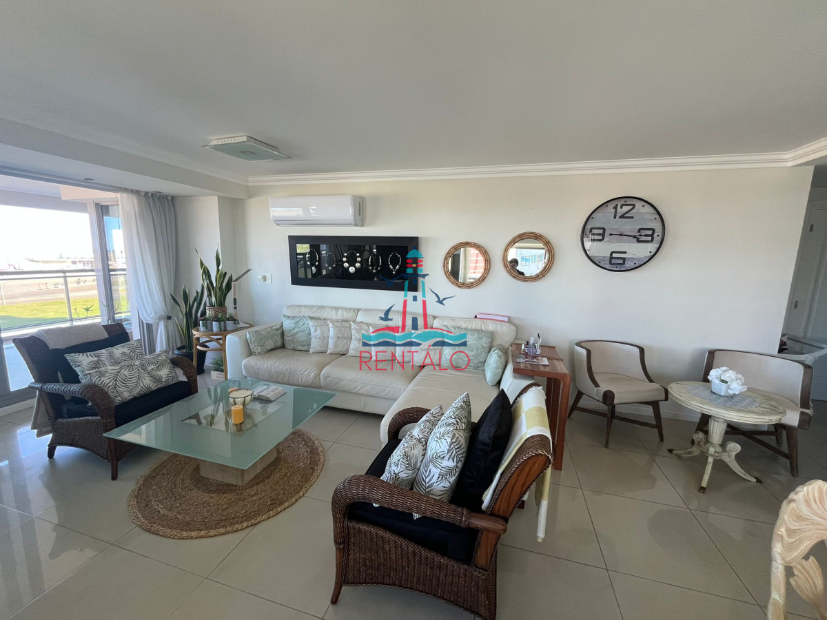 Apartamento ID.294 - Apartamento de 4 dormitorios en venta en Punta del este imperiale