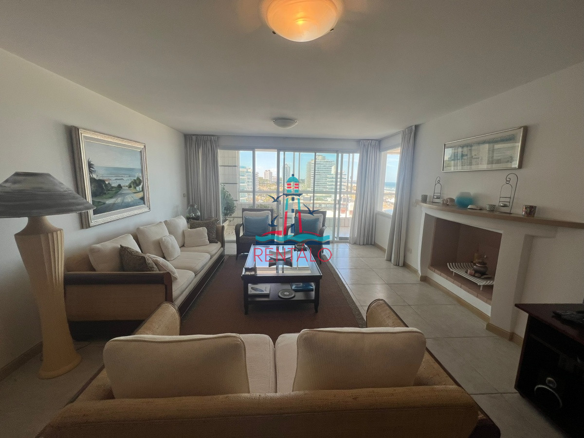 Apartamento ID.256 - Apartamento en venta 3 dormitorios en Punta del Este Playa brava