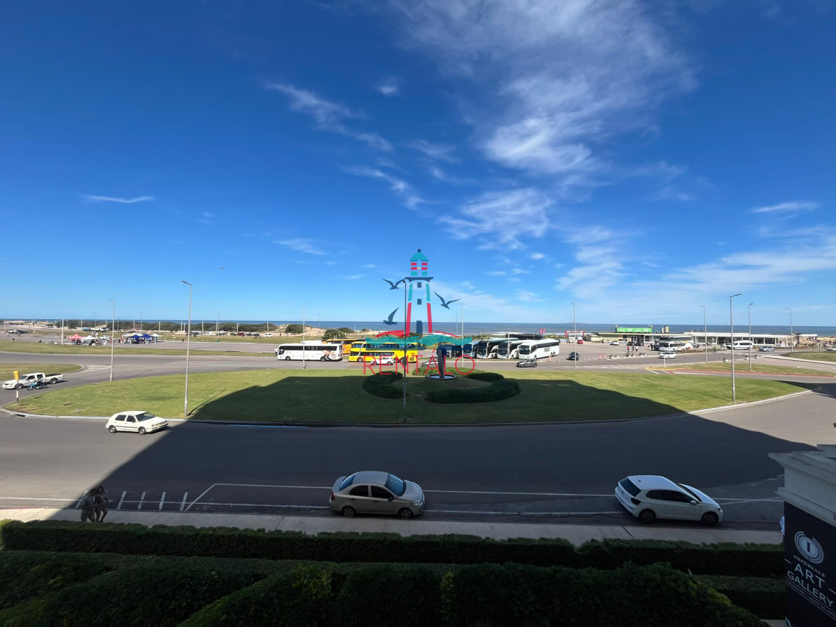 Apartamento ID.294 - Apartamento de 4 dormitorios en venta en Punta del este imperiale