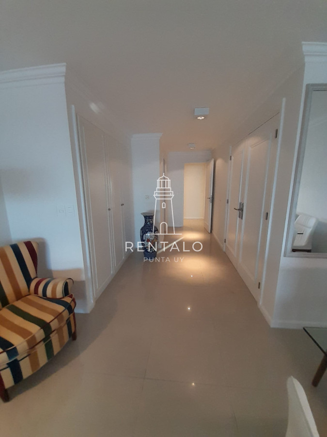 Apartamento ID.843 - Apartamento en venta de 3 dormitorios en Punta del este , Torre Imperiale , Playa Mansa 
