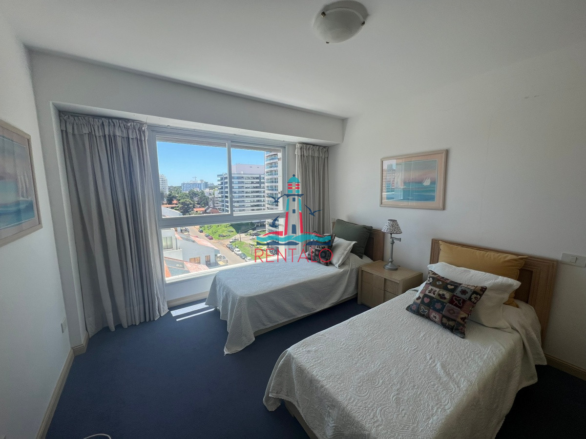 Apartamento ID.256 - Apartamento en venta 3 dormitorios en Punta del Este Playa brava