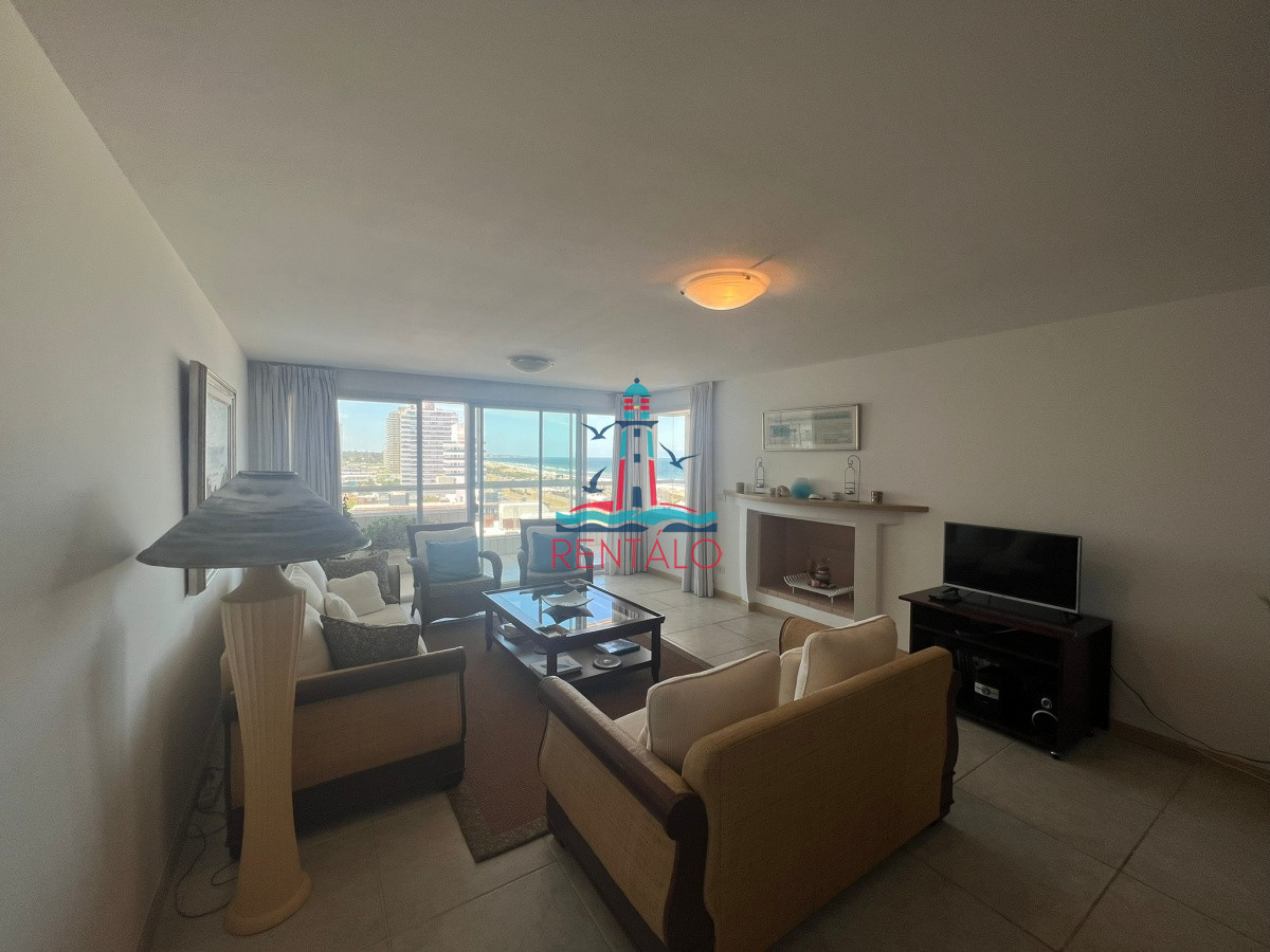Apartamento ID.256 - Apartamento en venta 3 dormitorios en Punta del Este Playa brava