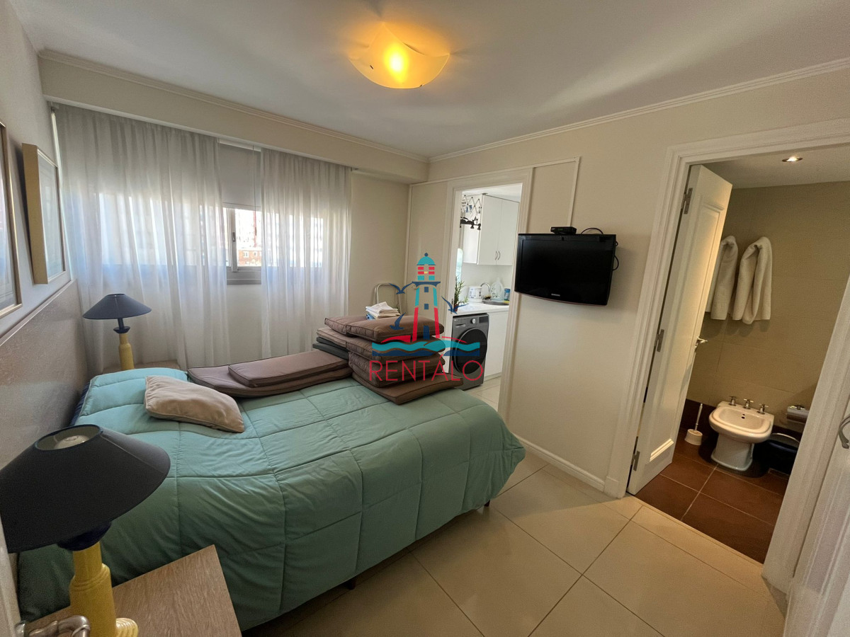 Apartamento ID.294 - Apartamento de 4 dormitorios en venta en Punta del este imperiale