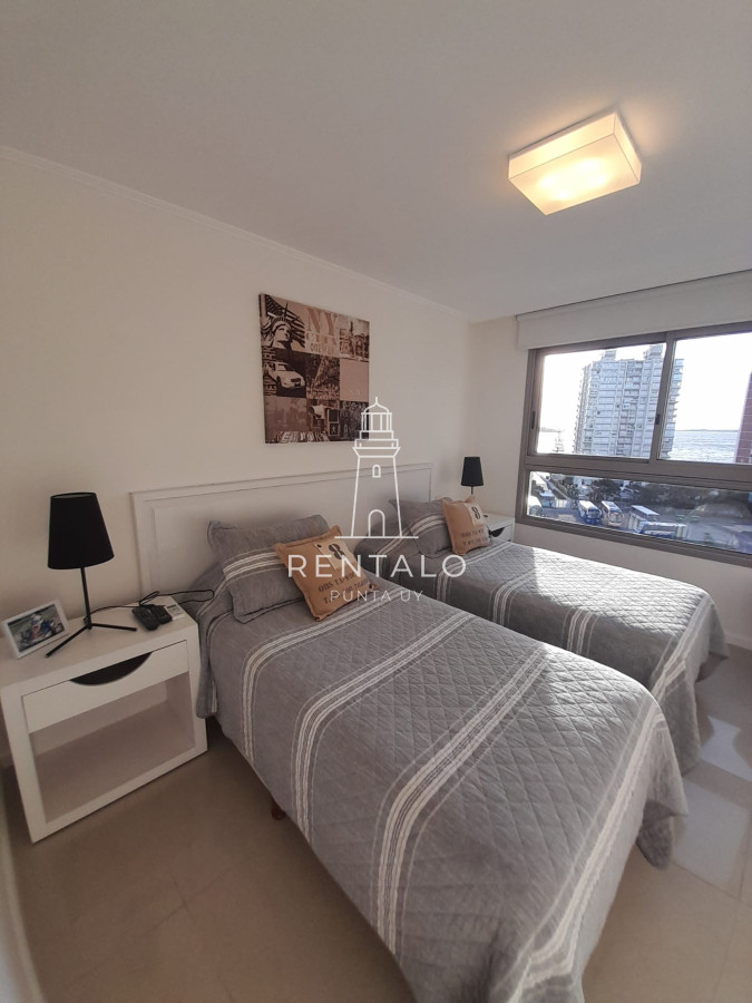 Apartamento ID.843 - Apartamento en venta de 3 dormitorios en Punta del este , Torre Imperiale , Playa Mansa 