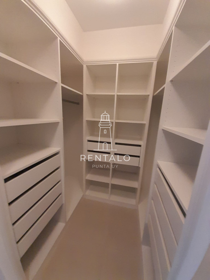 Apartamento ID.843 - Apartamento en venta de 3 dormitorios en Punta del este , Torre Imperiale , Playa Mansa 