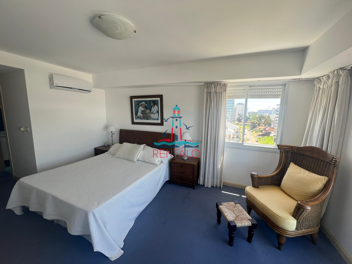 Apartamento ID.256 - Apartamento en venta 3 dormitorios en Punta del Este Playa brava