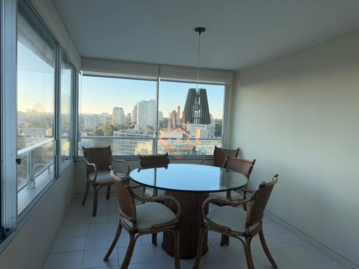 Apartamento en Venta de 3 dormitorios en  Punta del este , Playa Brava , Torre Tiburon - Foto 3