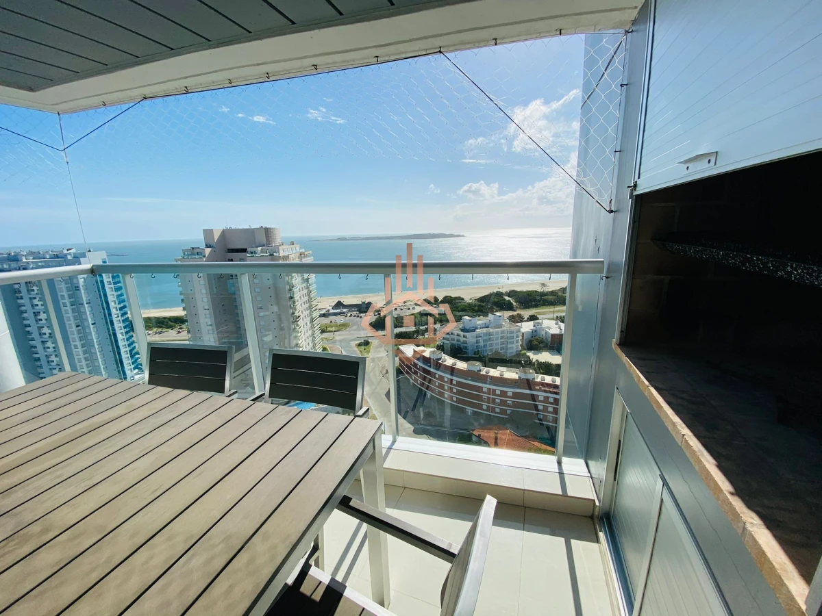 Apartamento de 2 Dormitorios en Venta en Punta del este , Playa Mansa , Miami Boulevard , Vista al mar