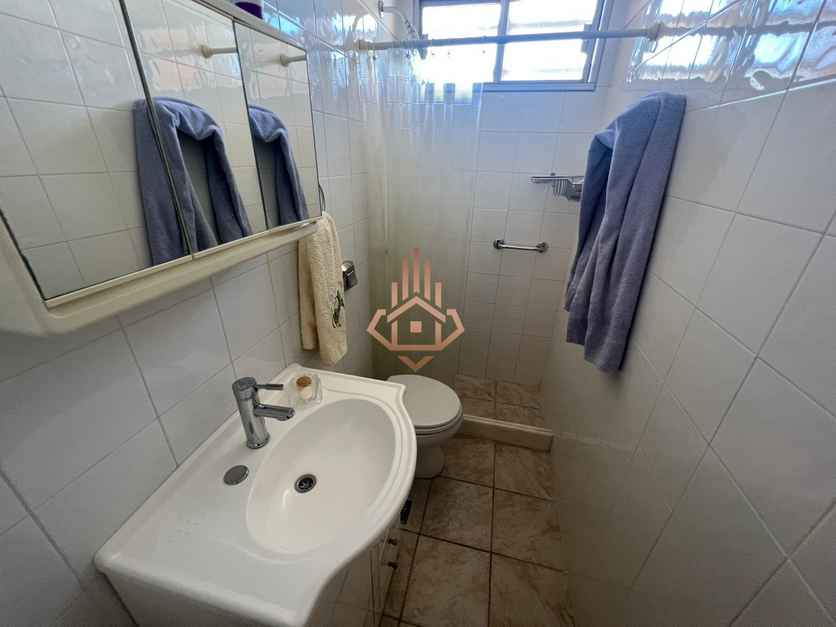 Apartamento en Venta de 3 Dormitorios en Playa Mansa , Punta del este , Vista al mar