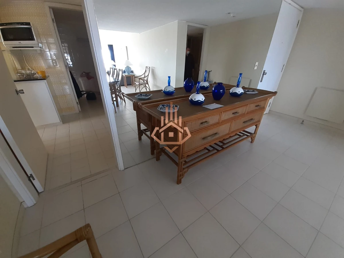 Apartamento en Venta de 3 dormitorios en  Punta del este , Playa Brava , Torre Tiburon