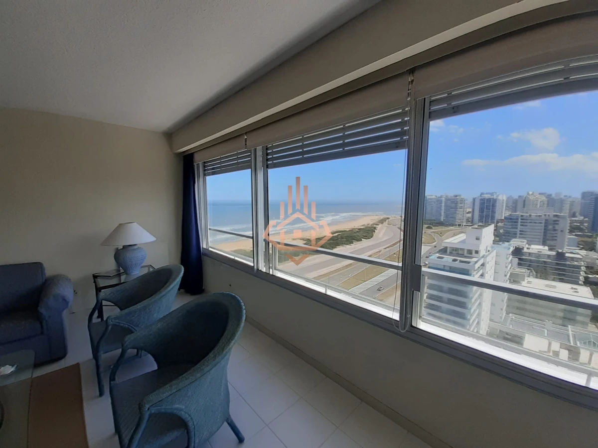 Apartamento en Venta de 3 dormitorios en  Punta del este , Playa Brava , Torre Tiburon