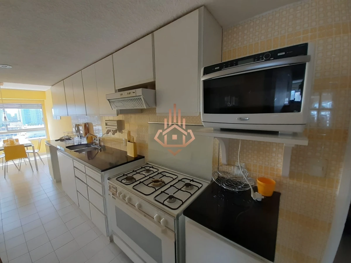 Apartamento en Venta de 3 dormitorios en  Punta del este , Playa Brava , Torre Tiburon