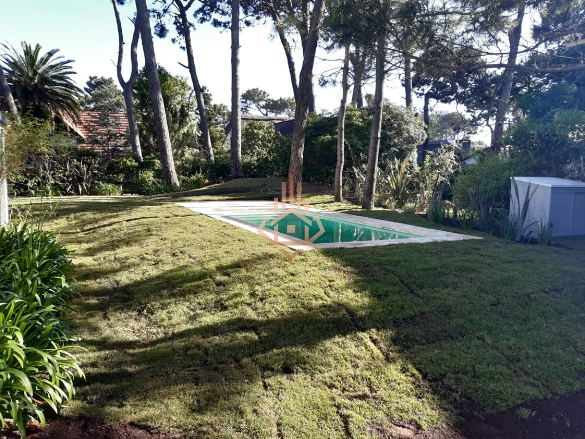 Casa en Venta de 3 Dormitorios en Punta del este . Aidy Grill , Playa Brava